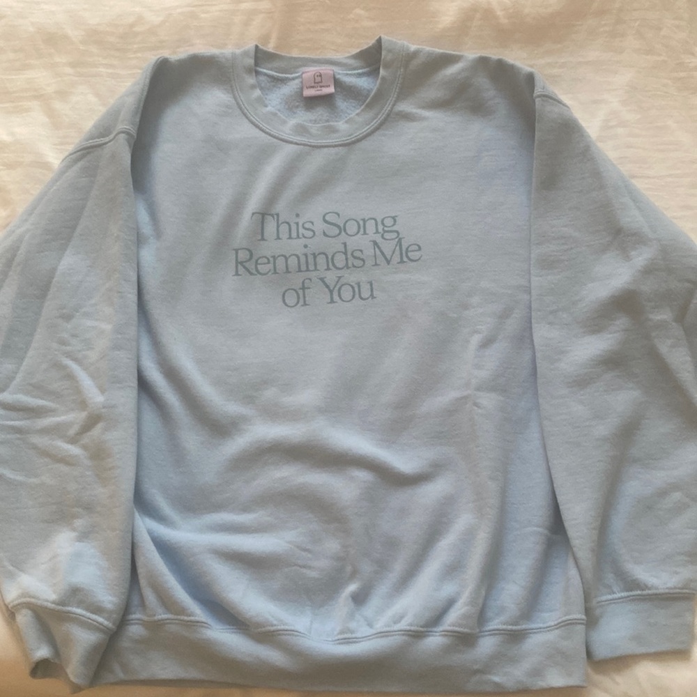 Sweatshirt
